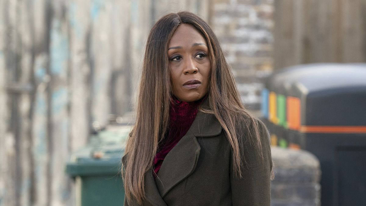 You are currently viewing EastEnders star Diane Parish was ‘gobsmacked’ over Christmas Day death reveal