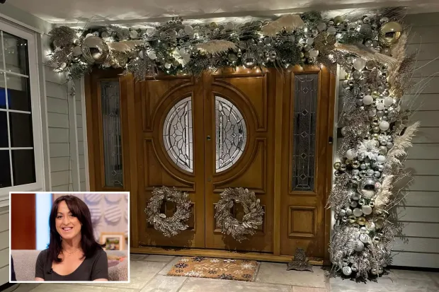 You are currently viewing MERRY MAKEOVER EastEnders’ Natalie Cassidy reveals magical Christmas front door transformation