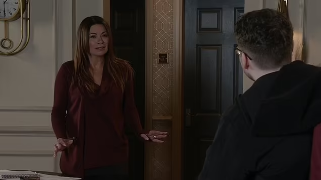 Read more about the article Coronation Street spoilers: Carla receives a surprise visitor after major exit 