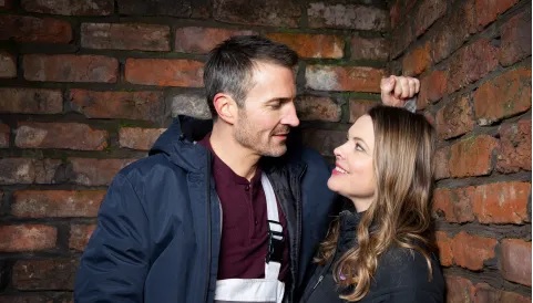 You are currently viewing Coronation Street spoilers: Affair scandal as Tracy Barlow cheats on husband Steve McDonald with his idol Tommy Orpington