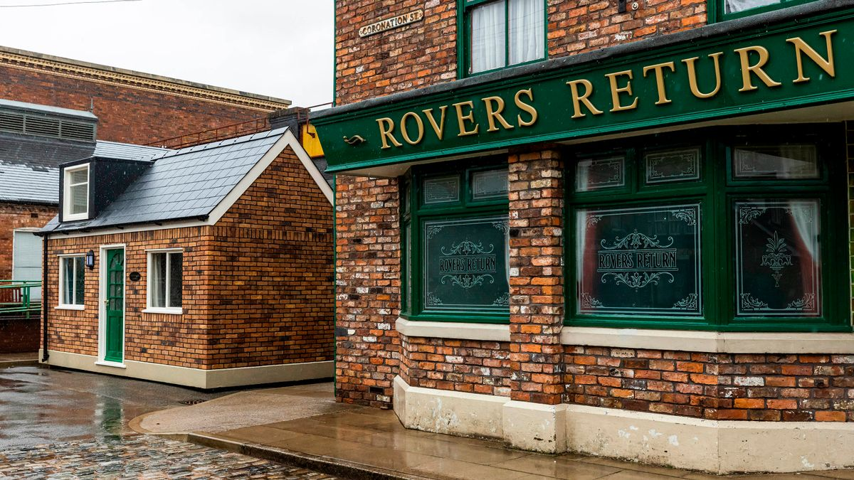 You are currently viewing ITV Coronation Street villain makes sudden return after four months in new Abi twist