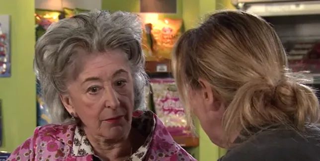 Read more about the article Coronation Street spoilers: Evelyn Plummer is rocked by two major discoveries as she comes to a realisation