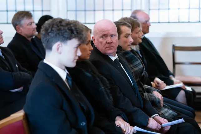 You are currently viewing EastEnders spoilers: Phil Mitchell dissolves into tears as unexpected guest arrives at funeral