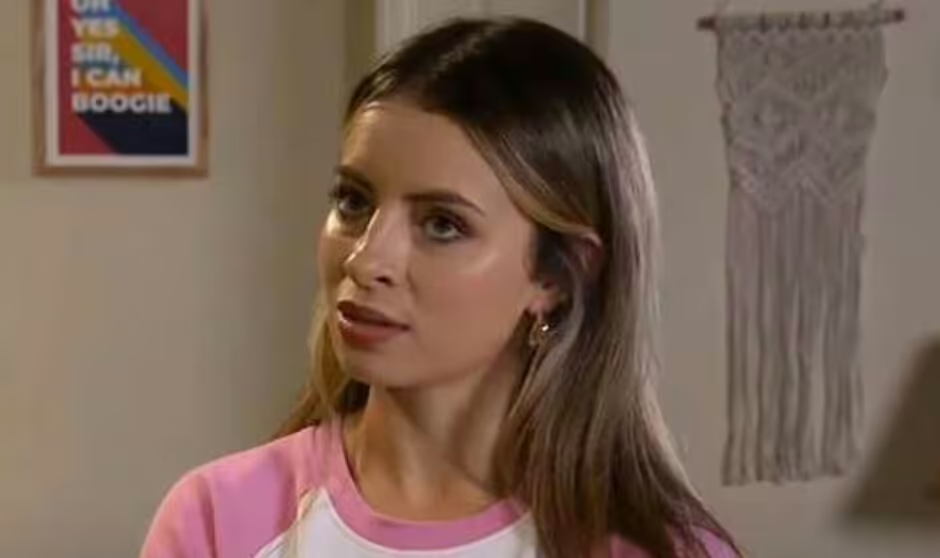 You are currently viewing Coronation Street showdown ‘sealed’ as Daisy Midgeley seeks revenge