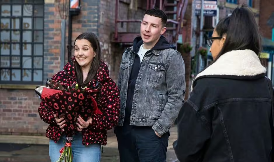 Read more about the article ITV Coronation Street actor supported by co-stars as they land huge role away from show