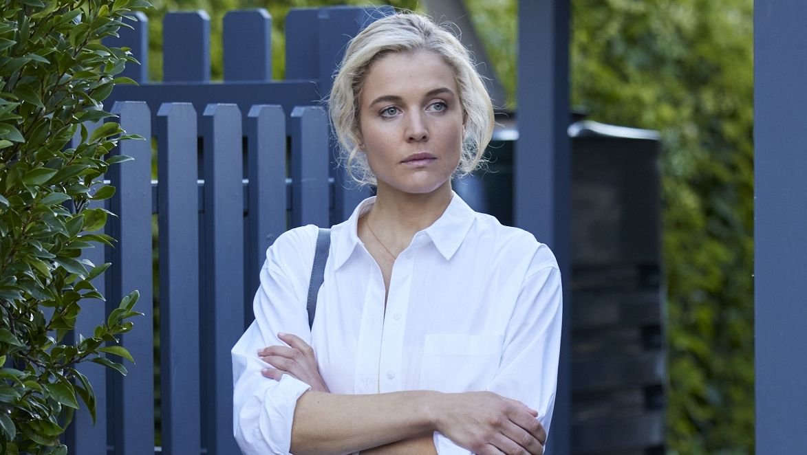 You are currently viewing Home and Away’s Bree Cameron to share upsetting news over her father