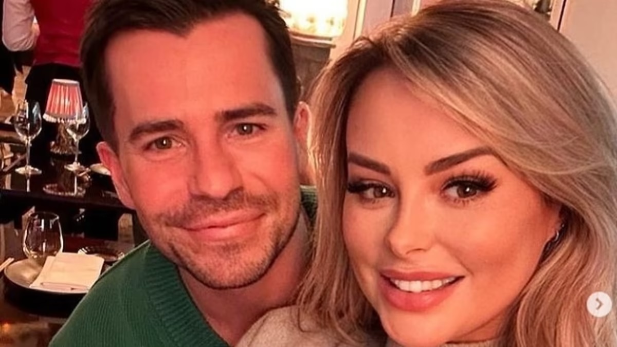 You are currently viewing Rhian Sugden and Corrie star husband welcome first baby after £150k IVF struggle