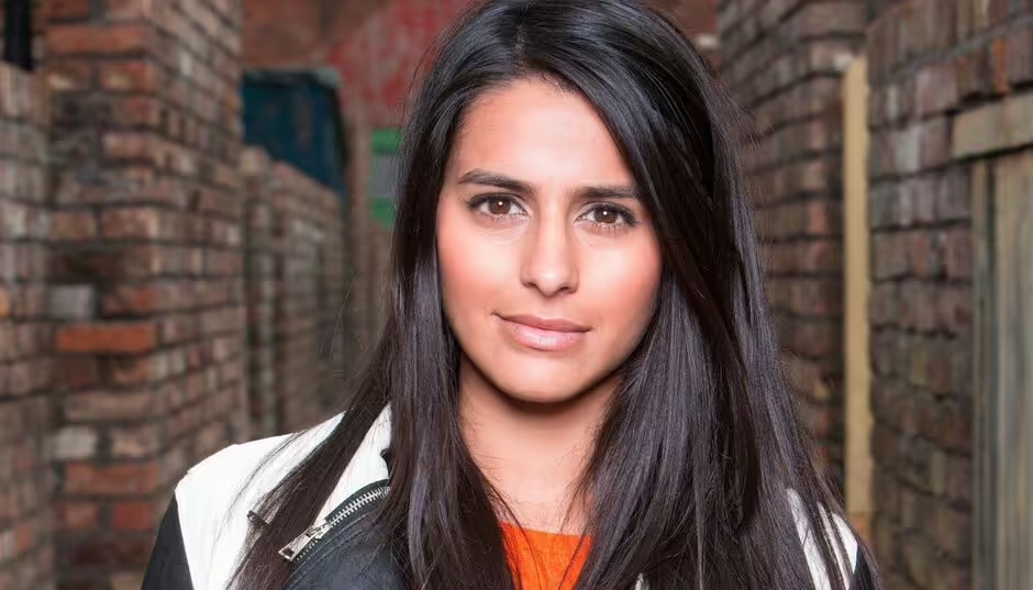 Read more about the article ITV Coronation Street exit ‘sealed’ as Alya Nazir kisses unlikely resident