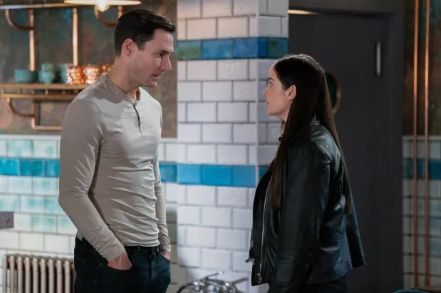 Read more about the article Confession time! Guilty Lauren Branning and Zack Hudson prepare to reveal betrayal to Whitney Dean in EastEnders