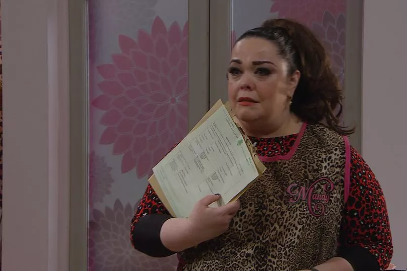 You are currently viewing Emmerdale’s Lisa Riley supported by fans as she says ‘miss you so much’ amid fresh grief