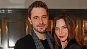 Read more about the article Emmerdale’s Oliver Farnworth shares Samantha Womack cancer update as he praises star