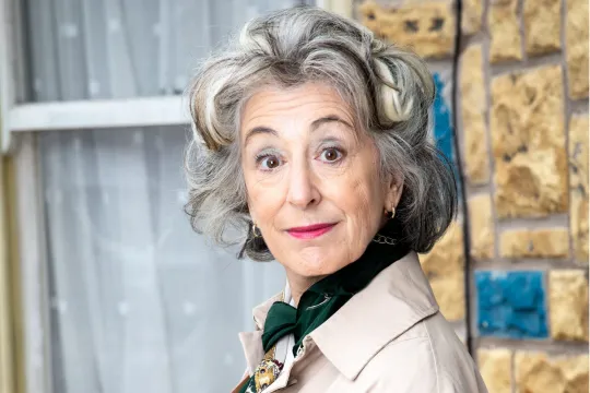 You are currently viewing Maureen Lipman speaks out on Coronation Street future after exit is confirmed