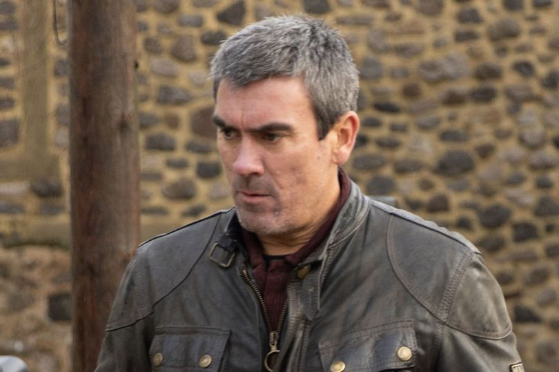 Read more about the article ITV Emmerdale’s Cain Dingle star Jeff Hordley’s unrecognisable Coronation Street role